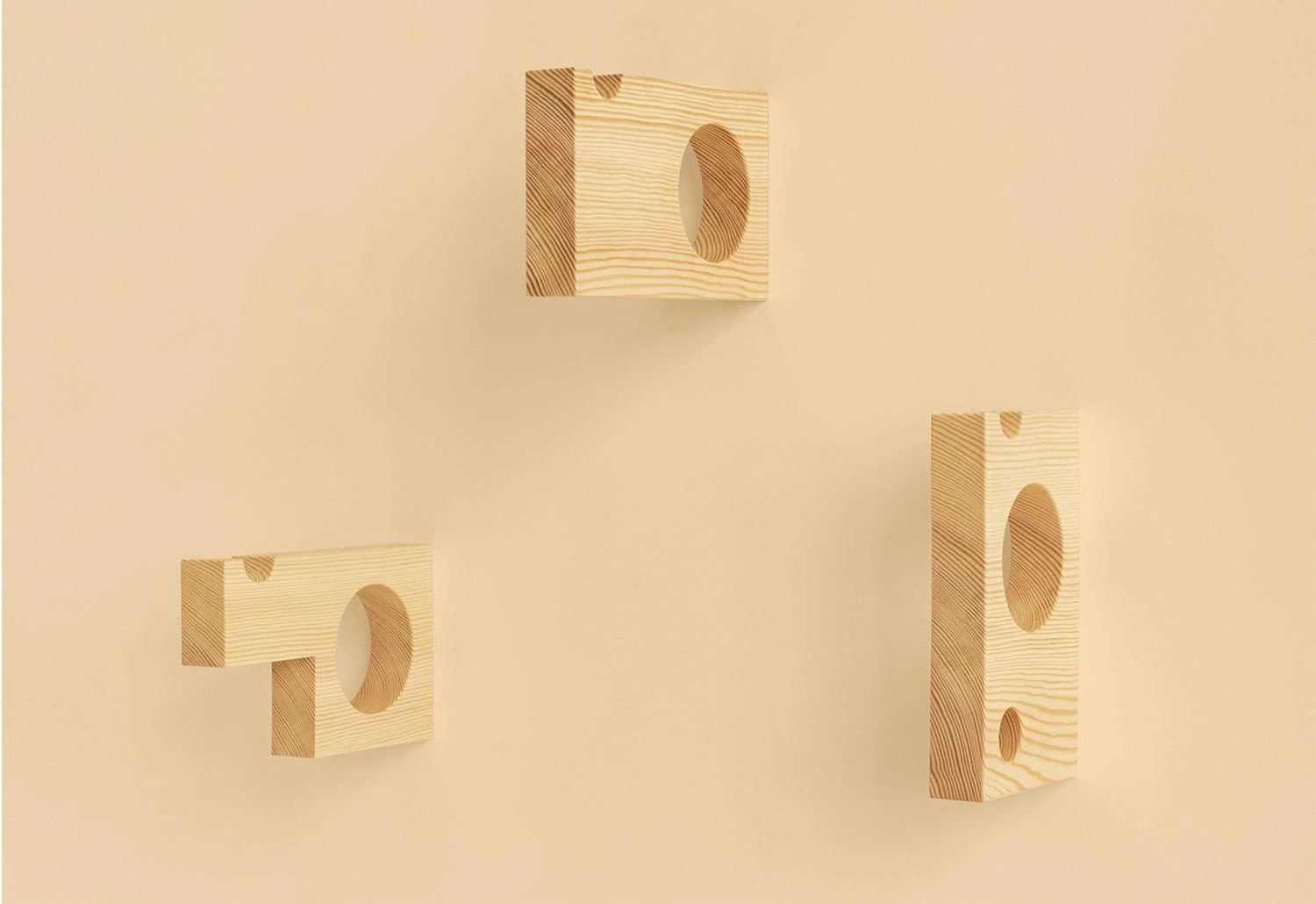 Vaarnii 010 Circle Wall Hooks 3 Vaarnii 010 Circle Wall Hooks