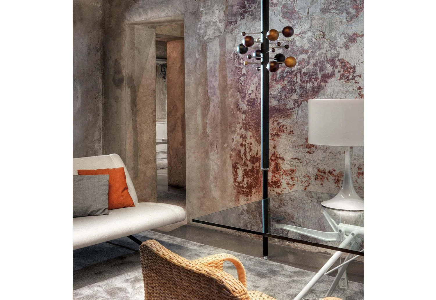 Tecno AT16 Column Coat Hanger, 1961 8 Tecno AT16 Column Coat Hanger, 1961 - Image 6