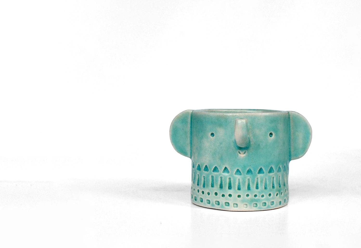 Atelier Stella Mini Elephant Planter 3 Atelier Stella Mini Elephant Planter