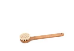Iris Hantverk Lovisa Bath Brush With Handle, 2015 5 Iris Hantverk Lovisa Bath Brush With Handle, 2015 -Twentytwentyone Shop bath brudh 1