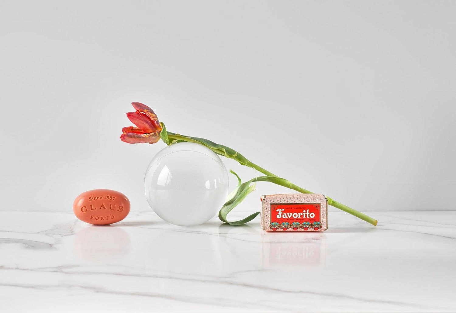 Claus Porto Banho Favorito Red Poppy Soap 4 Claus Porto Banho Favorito Red Poppy Soap - Image 2