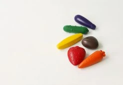 Goober Farm Crayons With Colouring Book 11 Goober Farm Crayons With Colouring Book -Twentytwentyone Shop farm crayons goober twentytwentyone 1