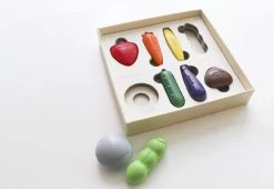 Goober Farm Crayons With Colouring Book