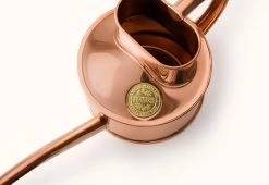 Hâws Fazeley Flow Copper Watering Can 10 Hâws Fazeley Flow Copper Watering Can -Twentytwentyone Shop haws fazeley flow watering can copper 6