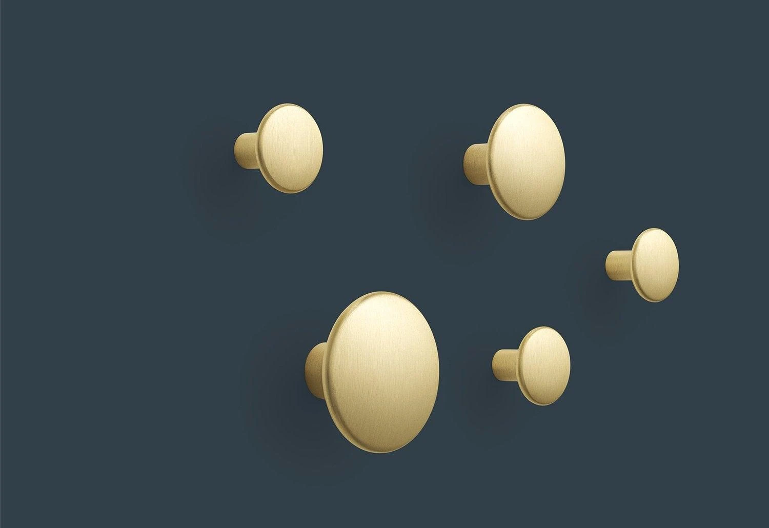 Muuto The Dots Metal Hooks, Brass 5 Muuto The Dots Metal Hooks, Brass - Image 3