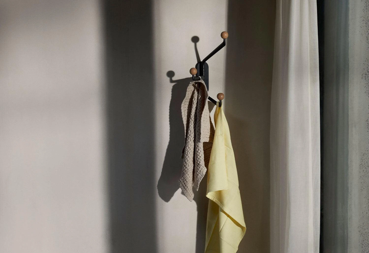 AndTradition Capture Wall Hook 14 AndTradition Capture Wall Hook - Image 13