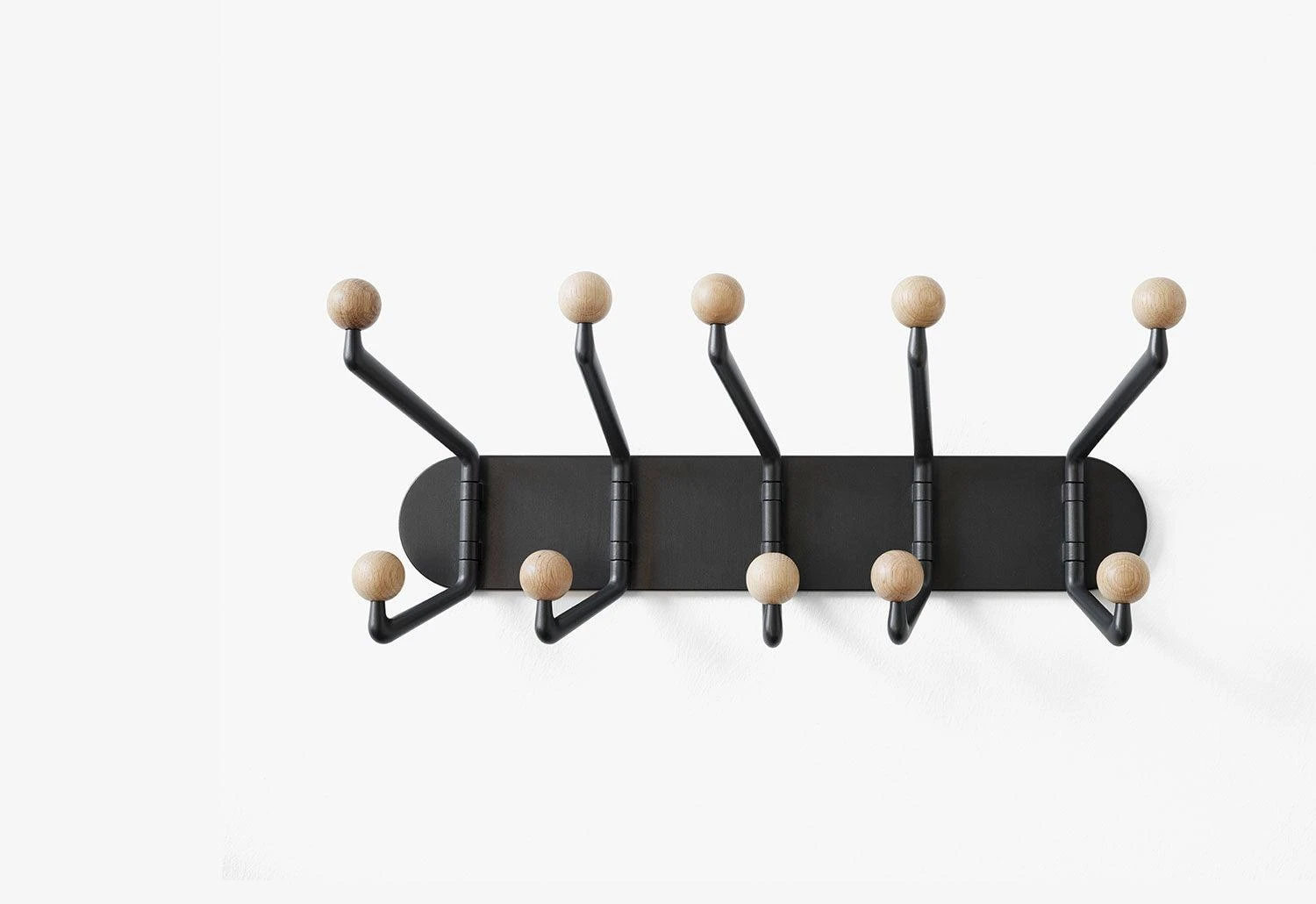 AndTradition Capture Wall Hook 8 AndTradition Capture Wall Hook - Image 7