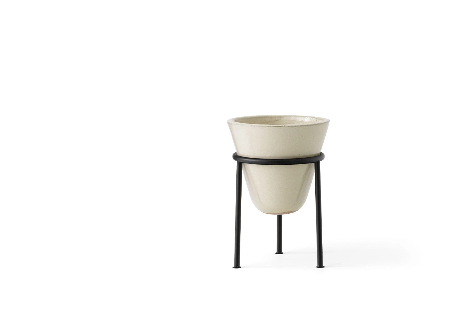 Menu Daiza Planter, 2023 4 Menu Daiza Planter, 2023 - Image 2