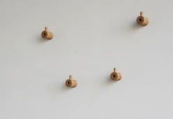 Moebe Wooden Wall Hook 12 Moebe Wooden Wall Hook -Twentytwentyone Shop twentytwentyone Moebe Wall Hook 5