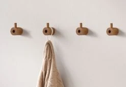 Moebe Wooden Wall Hook 13 Moebe Wooden Wall Hook -Twentytwentyone Shop twentytwentyone Moebe Wall Hook 6
