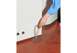 Pidat Stop, 2022 35 Pidat Stop, 2022 -Twentytwentyone Shop twentytwentyone pidat doorstop lifestyle 7