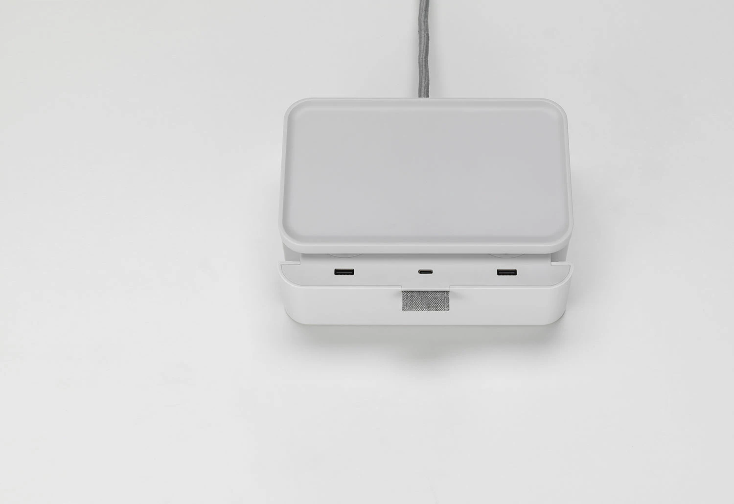 Vitra Ampi Charger, 2021 16 Vitra Ampi Charger, 2021 - Image 14