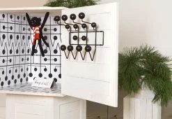 Vitra Eames Hang It All, 1953 16 Vitra Eames Hang It All, 1953 -Twentytwentyone Shop vitra eames hang it all 7