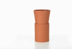 Vitra Terracotta Pots, 2023 29 Vitra Terracotta Pots, 2023 -Twentytwentyone Shop vitra thelonious goupil terracotta pots 11