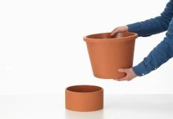 Vitra Terracotta Pots, 2023 43 Vitra Terracotta Pots, 2023 -Twentytwentyone Shop vitra thelonious goupil terracotta pots 17